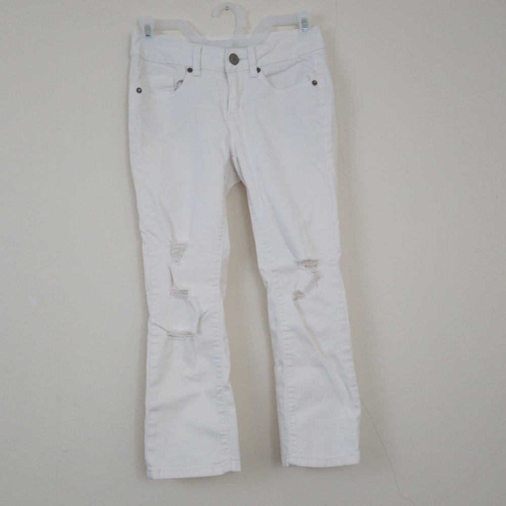 SO White Ripped Distressed Denim Jean Capri Pants